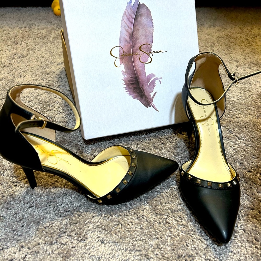 Authentic Jessica Simpson Closed Toe stiletto-2022 collection- size 10-